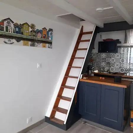 Appartement Bright And Comfortable Seafront Studio